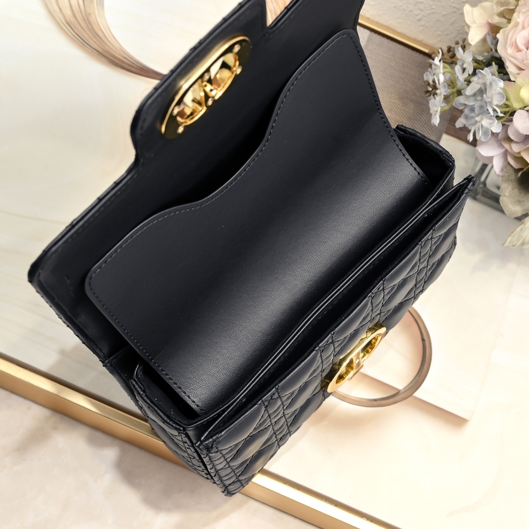 Dior jolie chain handbag