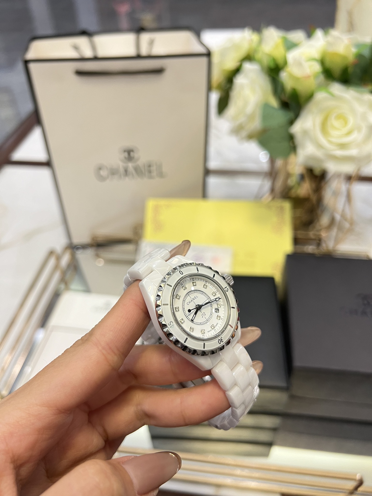 Replica CHANEL J12 Ceramic Quartz Ladies Watch