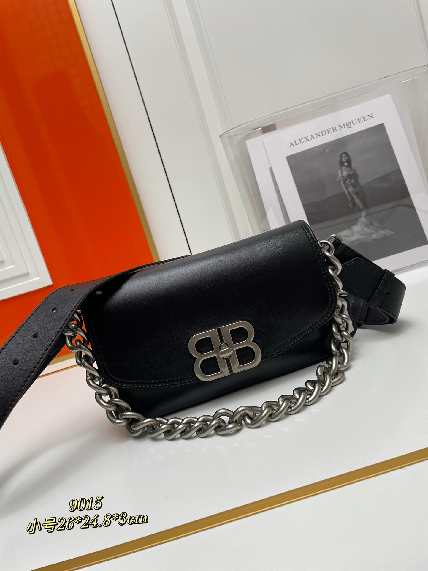Balenciaga 23Fall BB Soft chain bag