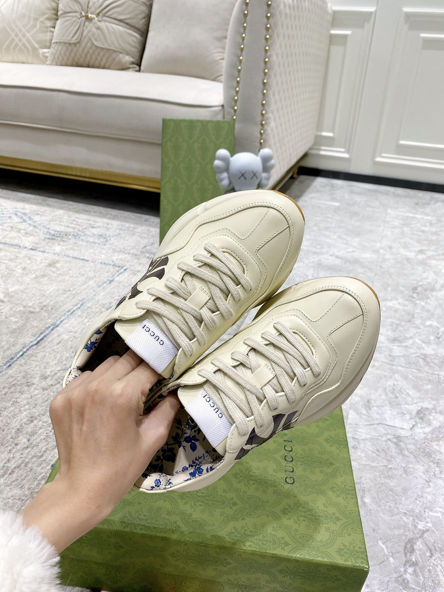 Gucci sneakers