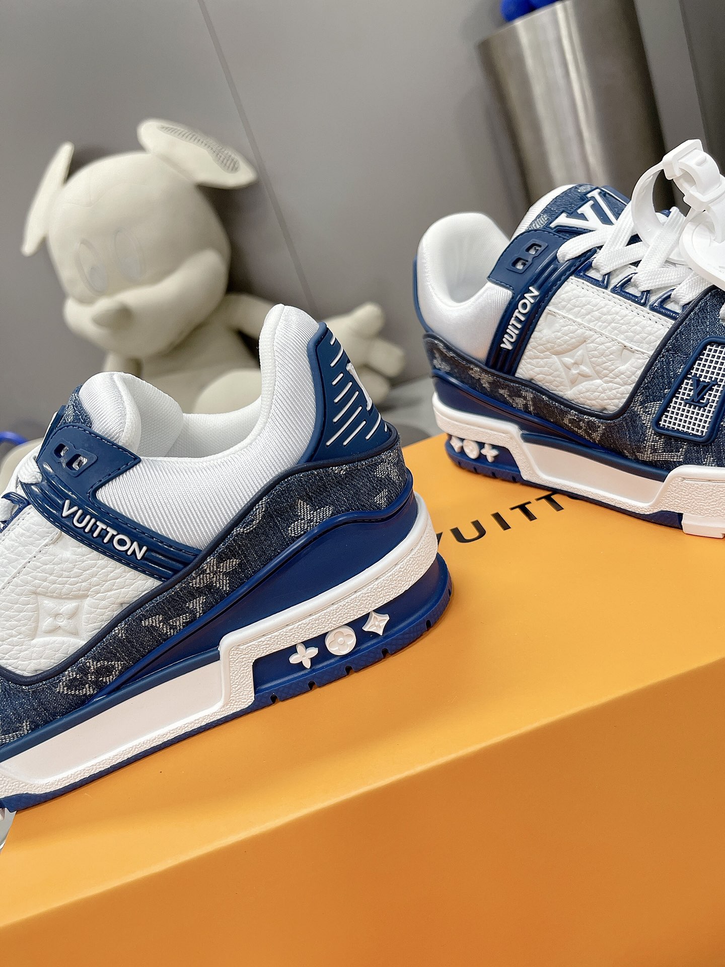 LV trainer sneaker low