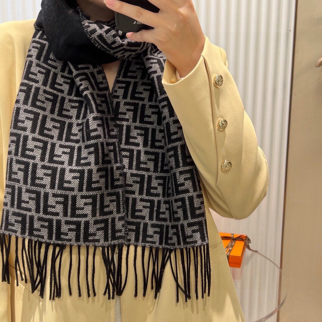 Fendi scarf Double F