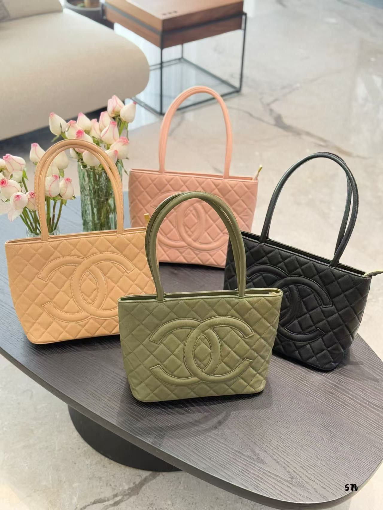 Vintage Chanel Hilton handbag