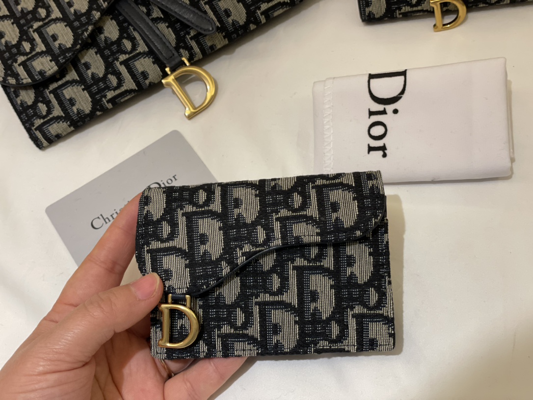 Gucci card holder wallet