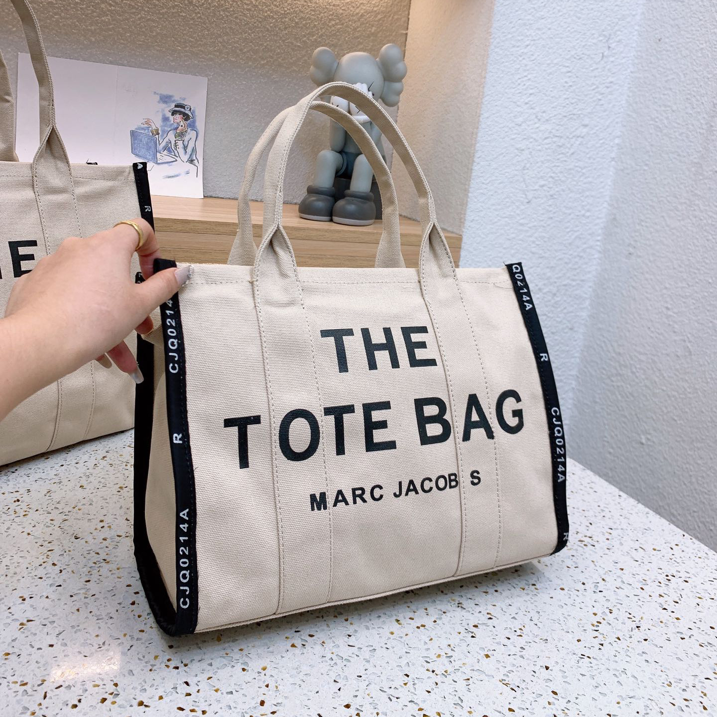 MJ TheToteBag handbag