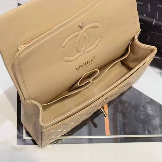 chanel chain bag-golden logo