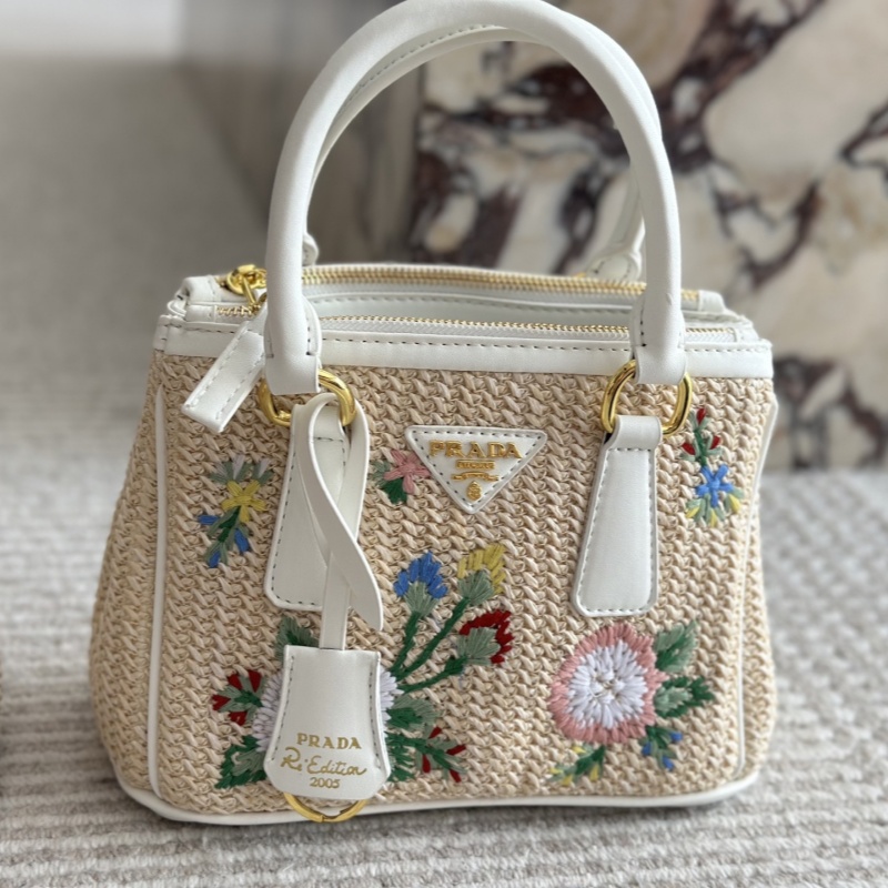 Replica -Prada Beautiful straw bag