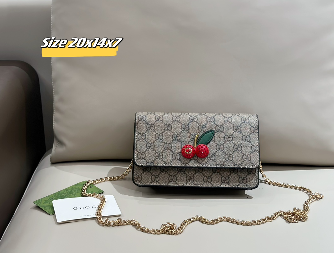 Gucci promotional bags