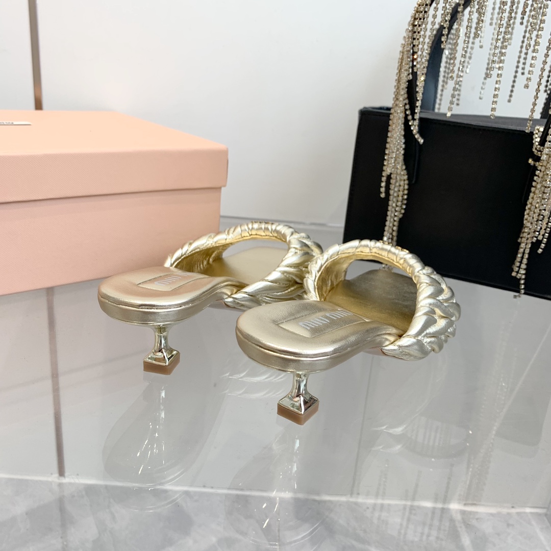 High-quality Miumiu 2024ss Sheepskin sandals