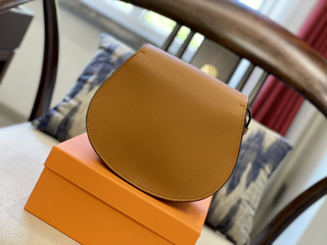 Replica CHLOE'   MARCIE Marcie Small leather shoulder bag with logo engraving