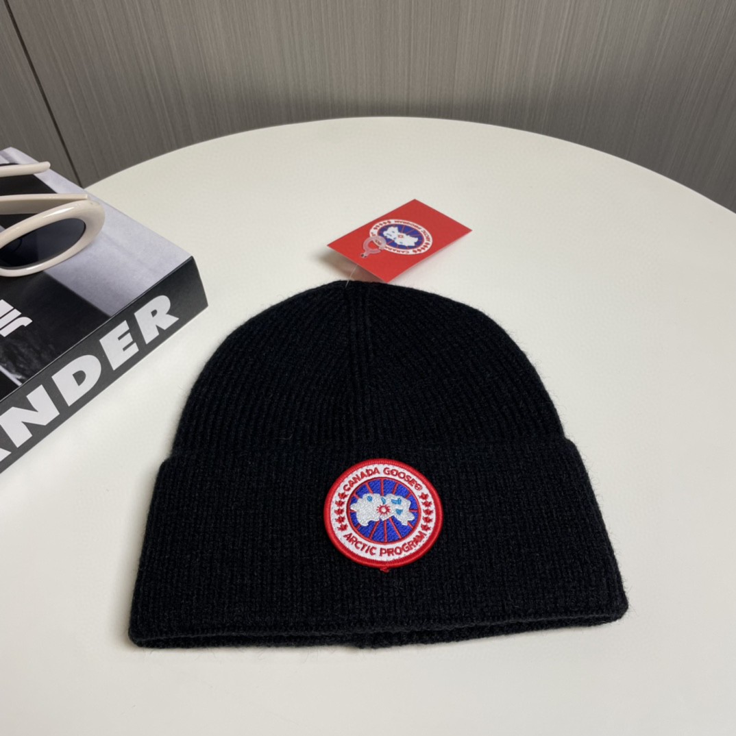 Canada Goose Logo Beanie Warm Hats