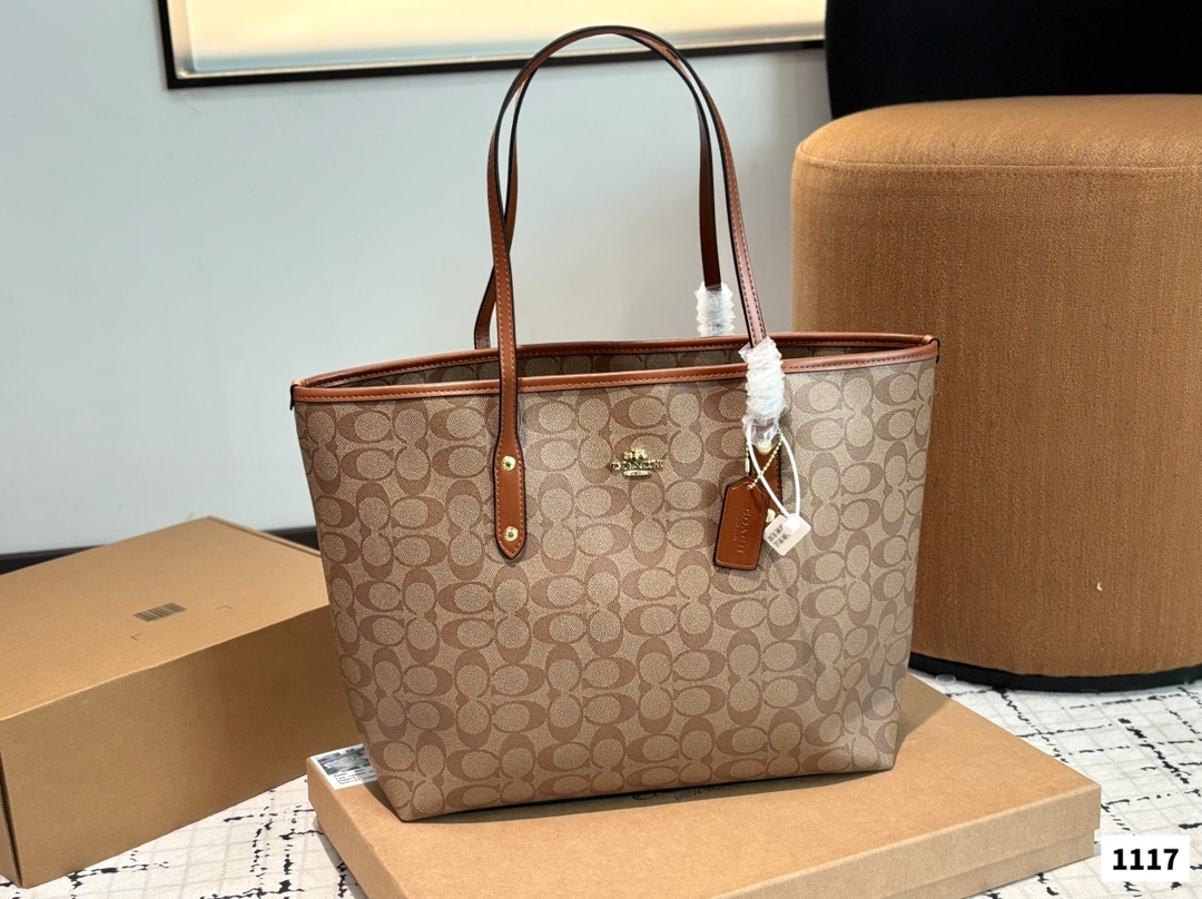 Coach neverfull bag