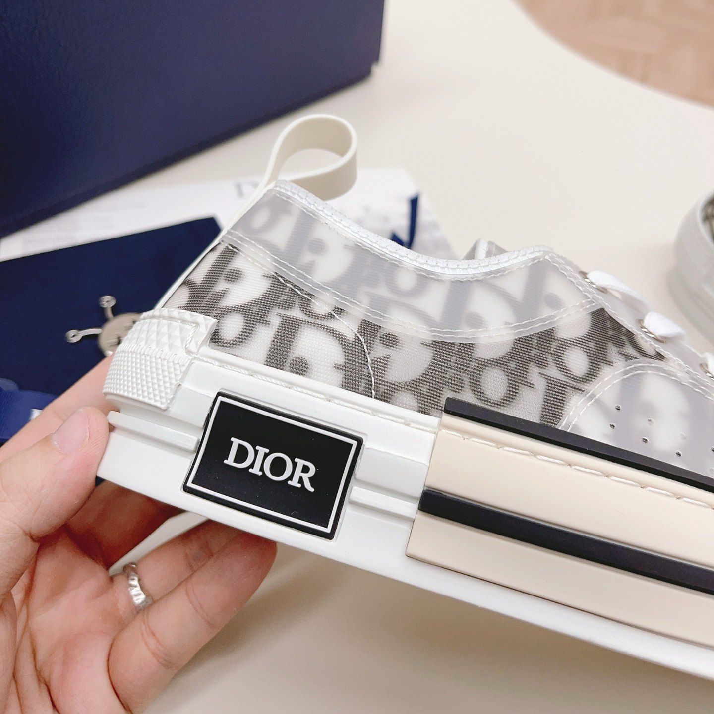 Dior low-top shoes