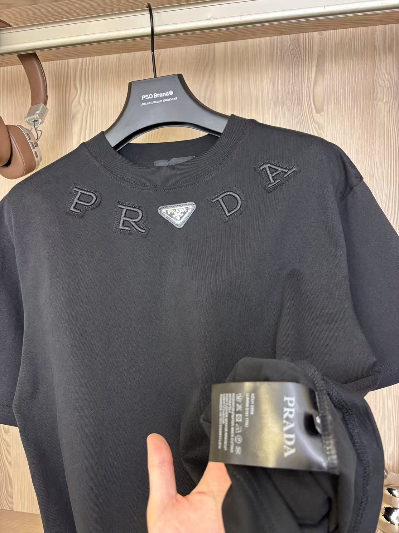 Prada classic triangle logo short sleevePrada classic triangle logo T-shirt