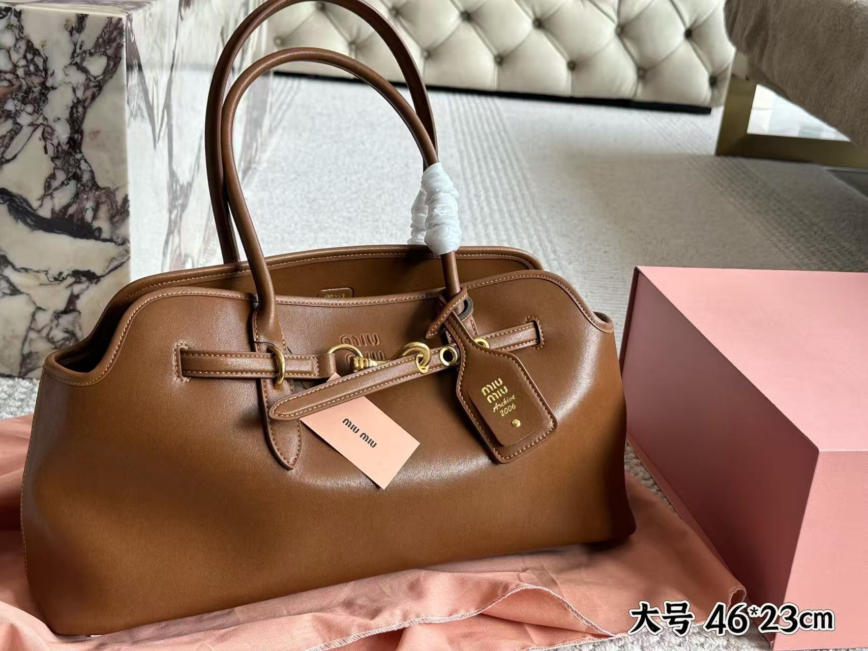 MIUMIU Aventure shell bag
