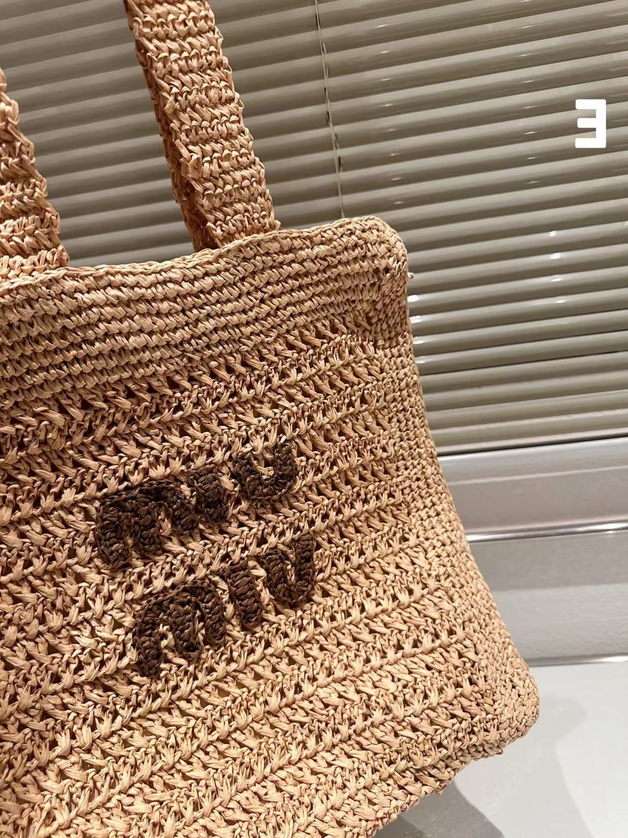 Miumiu 2-in-1 straw bag