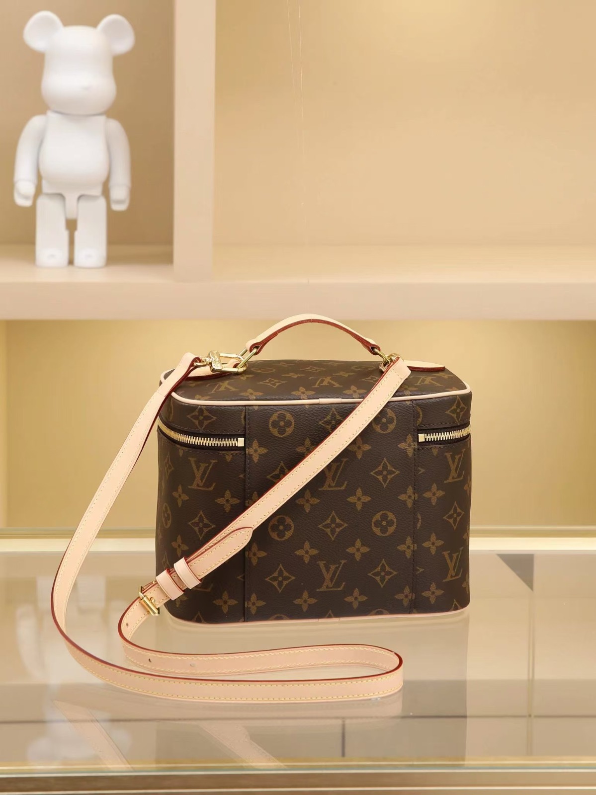 LV makeup bag 10A quality