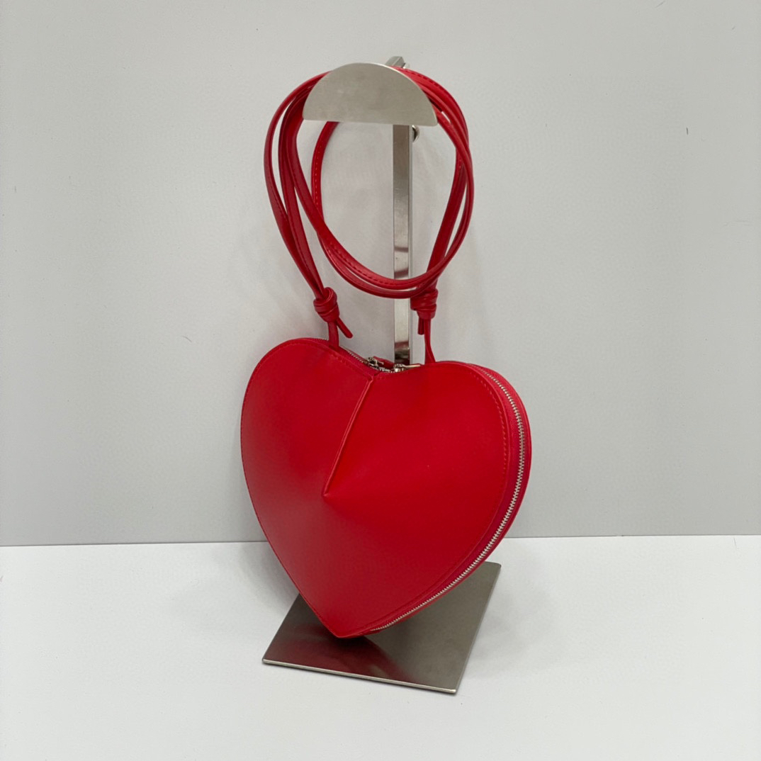 Replica ALAIA Le Coeur heart-shaped leather cross-body bag