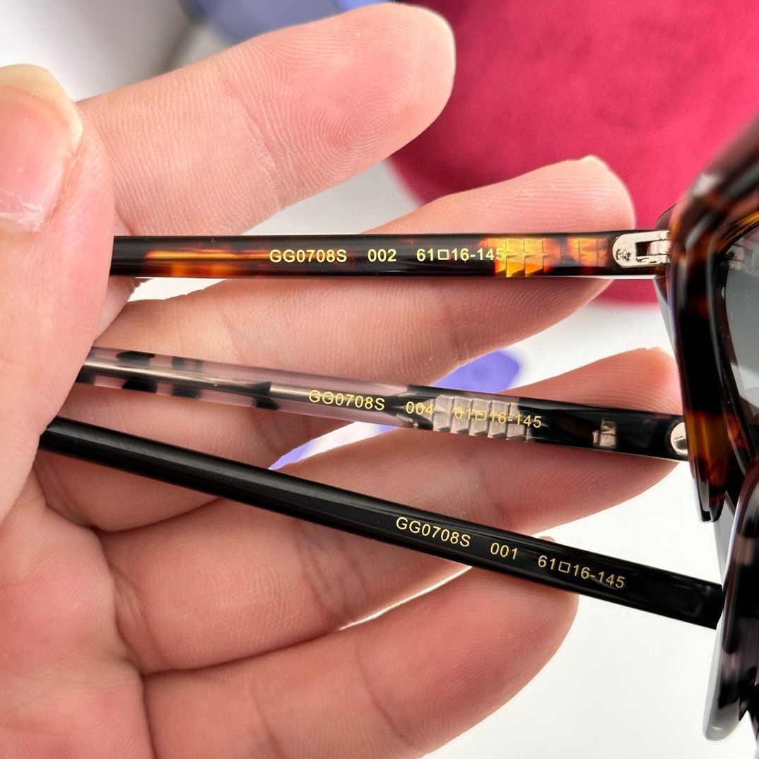 Gucci one cat eye design Sunglasses  Glasses