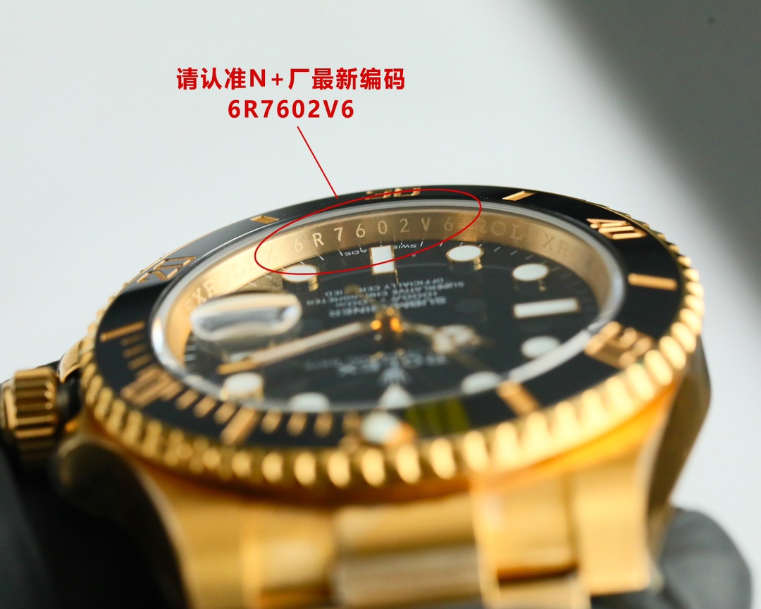 Replica Rolex Submariner Date 40 Dial Yellow Gold Watch