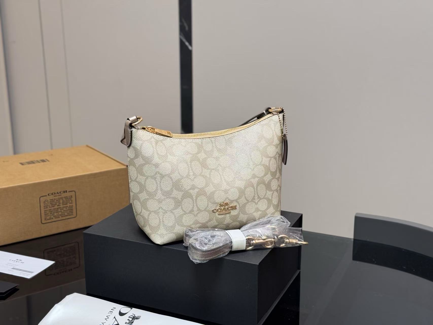 Coach Zip underarm bag