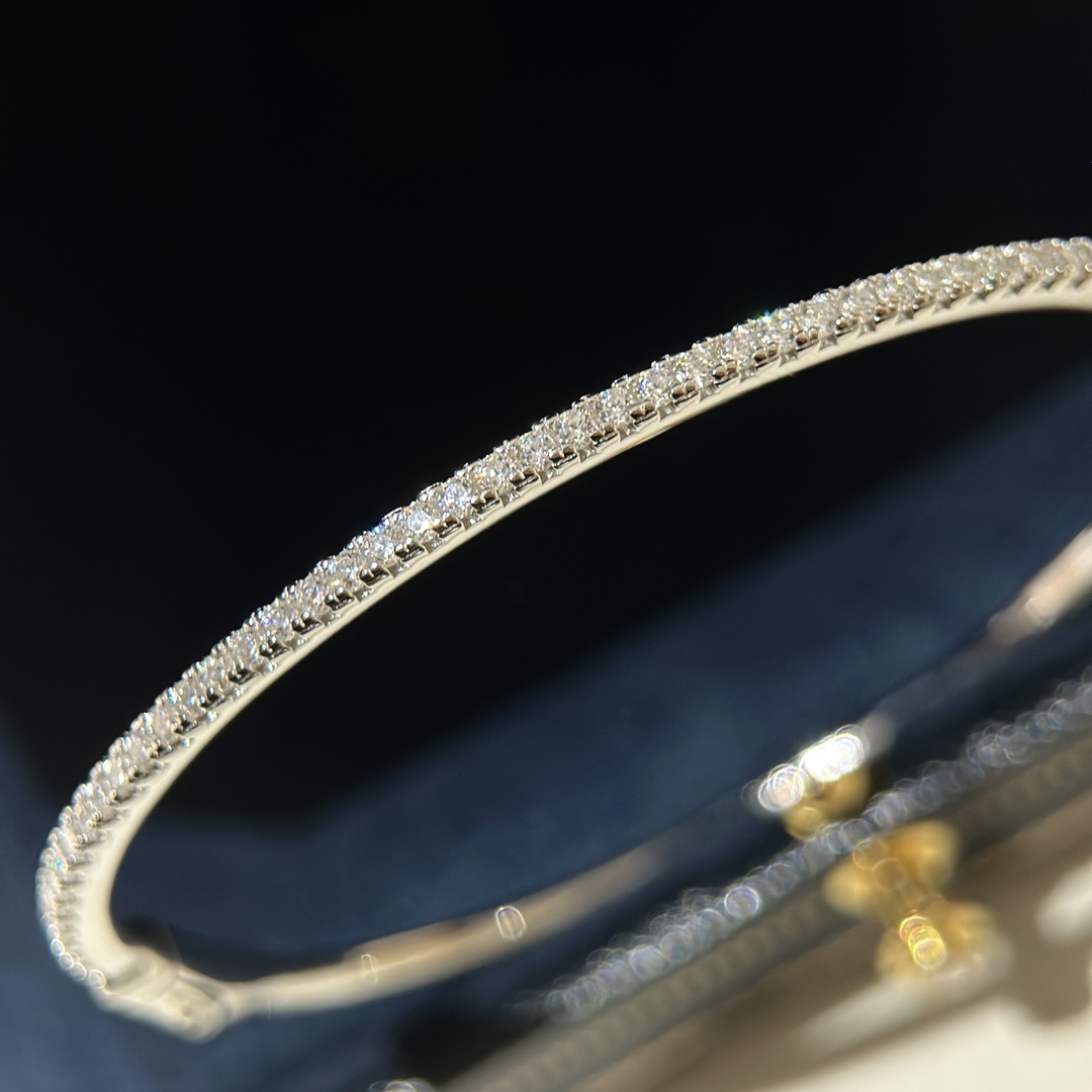 De Beers Diamond Bracelet