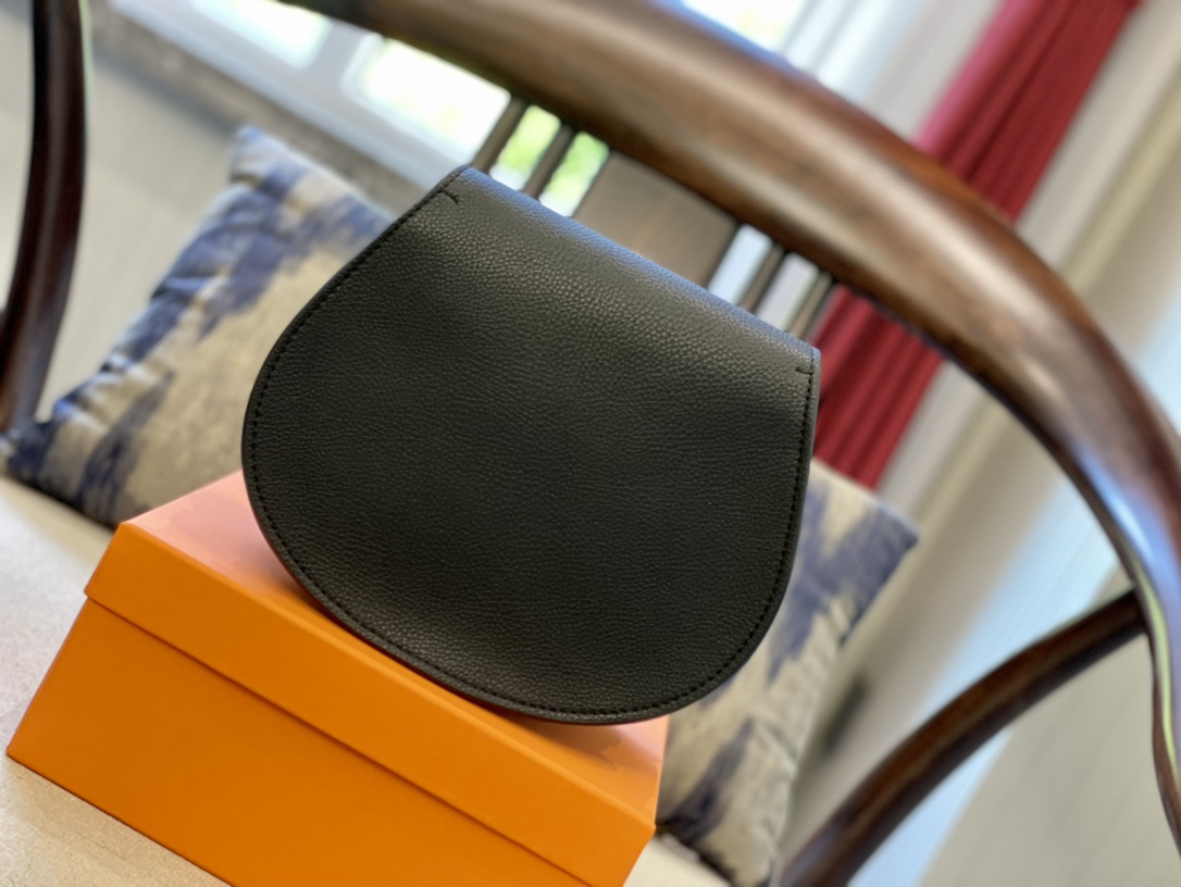 Replica CHLOE'   MARCIE Marcie Small leather shoulder bag with logo engraving