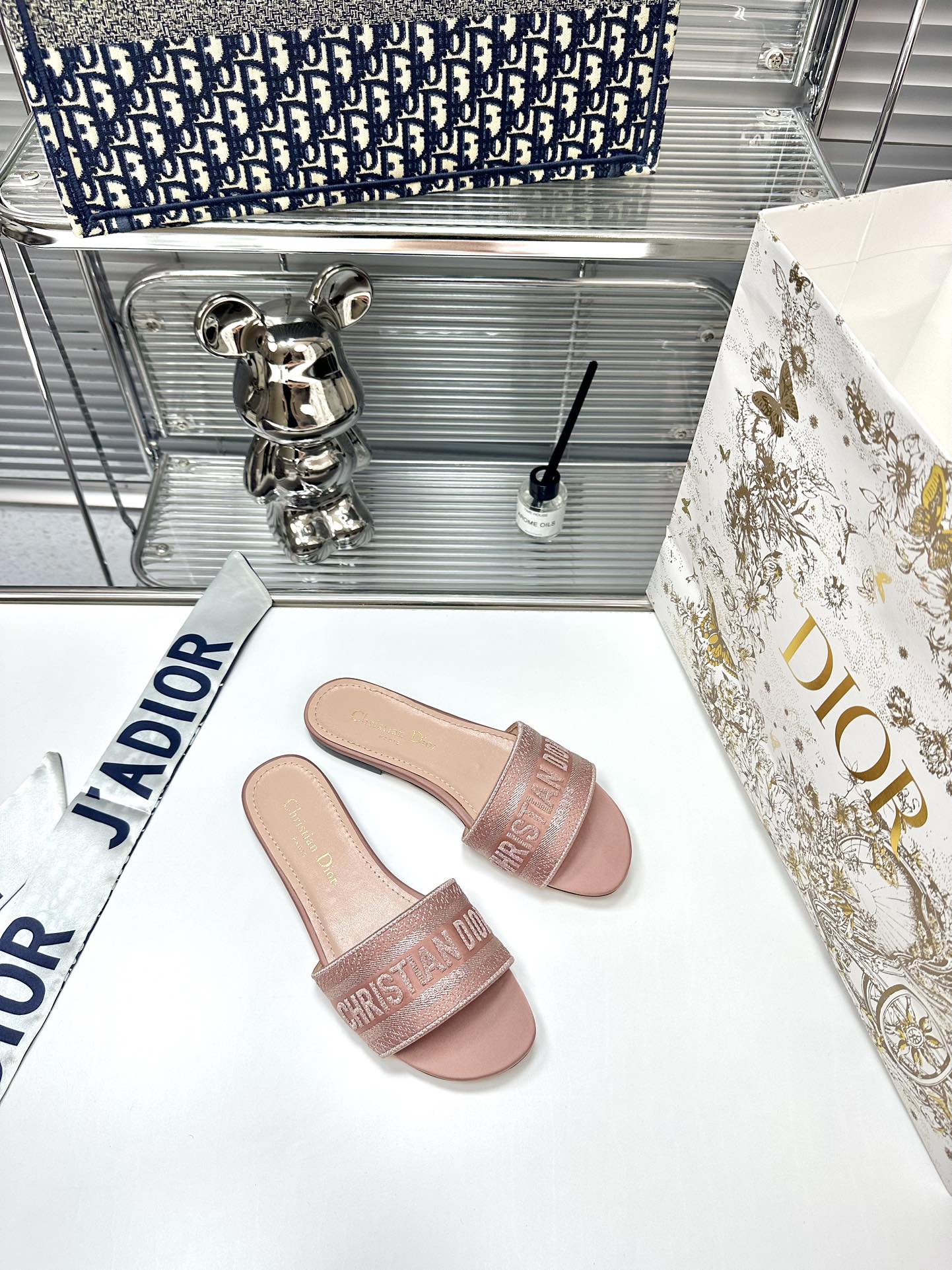 Replica Dior Embroidery collection of flip-flops