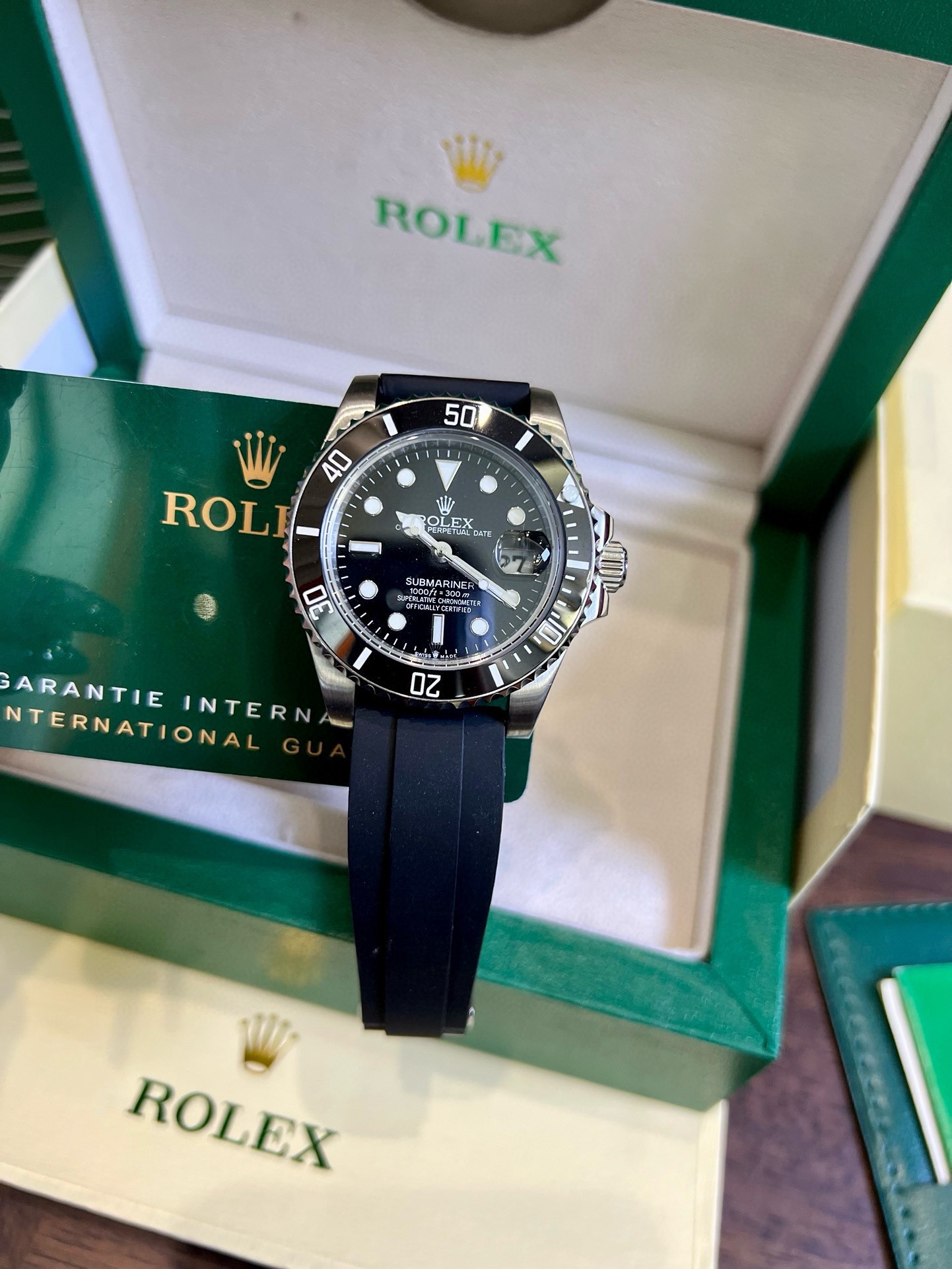 Replica Rolex Submariner Date Black Dial Watch