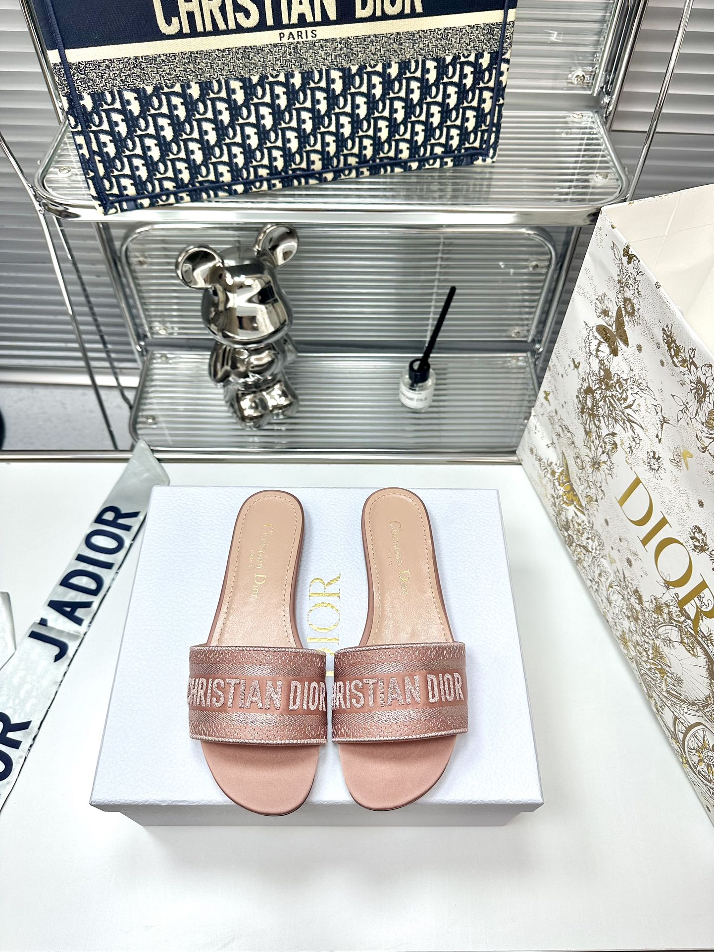 Replica Dior Embroidery collection of flip-flops