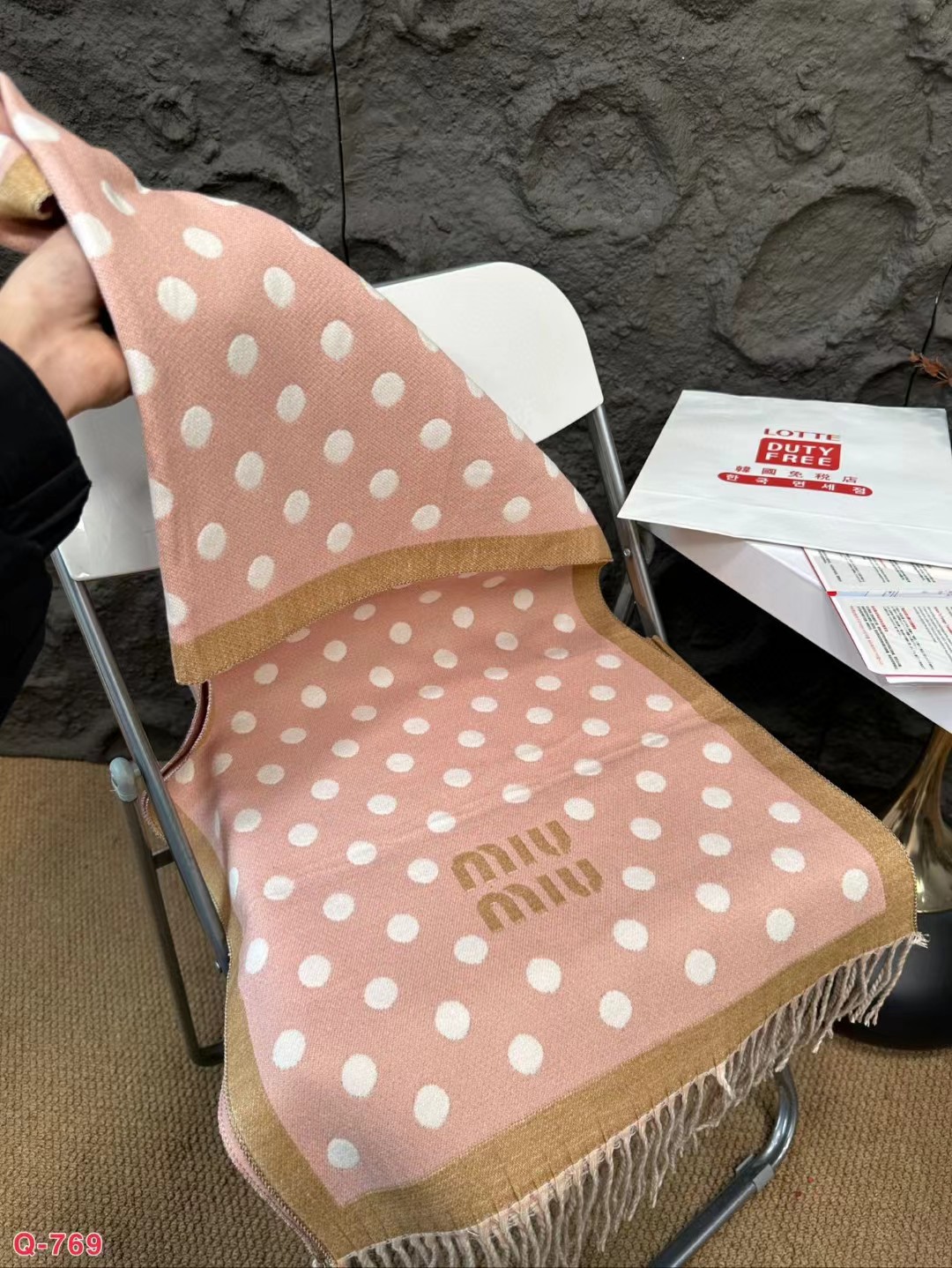 Replica Miuimiu Designer Scarf Luxury Women's Scarves Autumn/Winter Warm Scarf