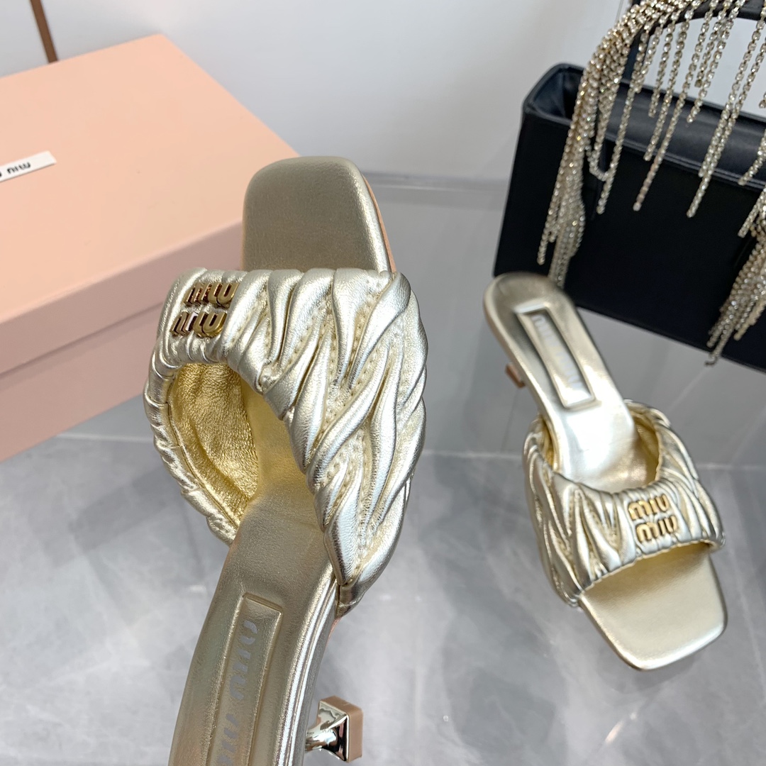 High-quality Miumiu 2024ss Sheepskin sandals
