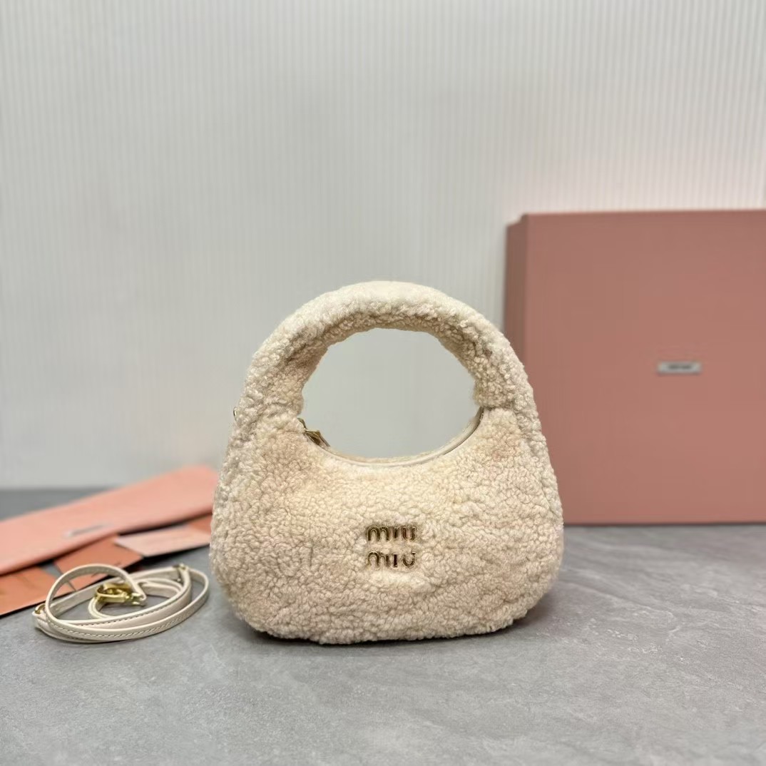 miumiu wander hobo armpit bag