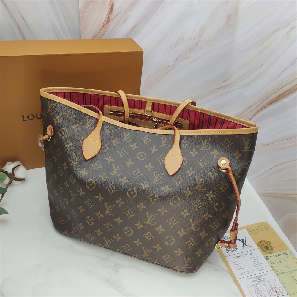 LOUIS VUITTON Monogram Neverfull MM Tote Bag