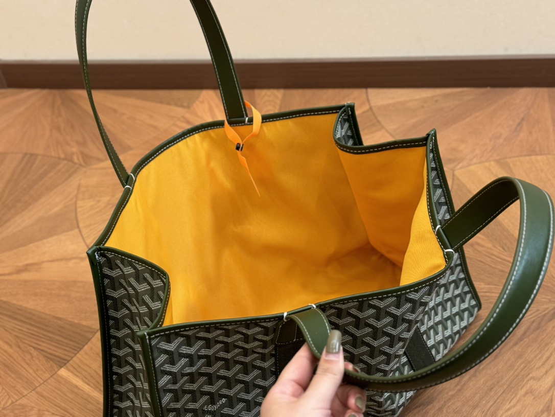 Goyard bellechasse neverfull bag