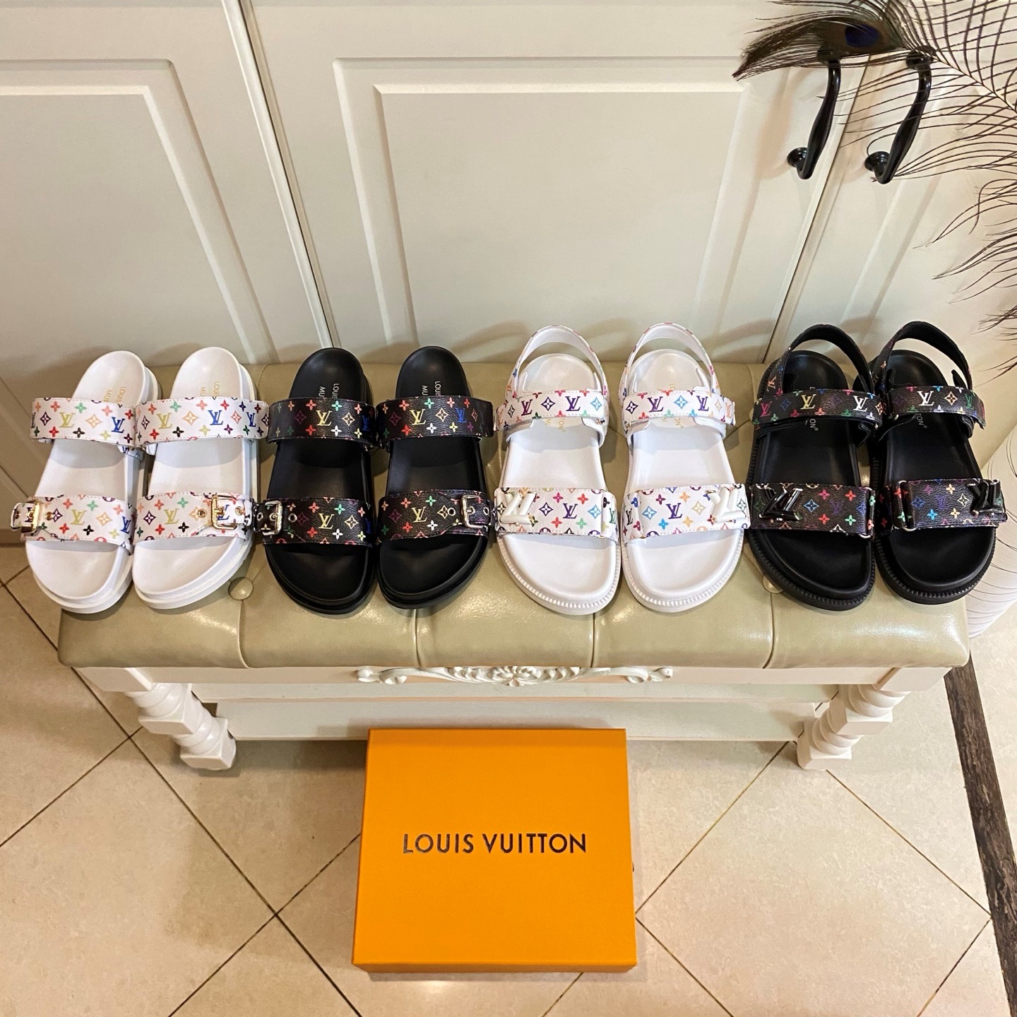 LV Top version 1:1 sandals