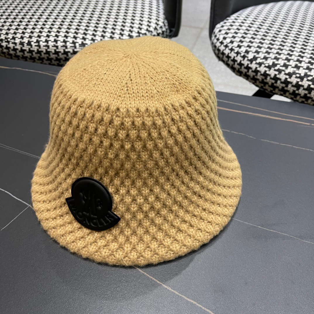 MONCLER Fisherman's woolen hat