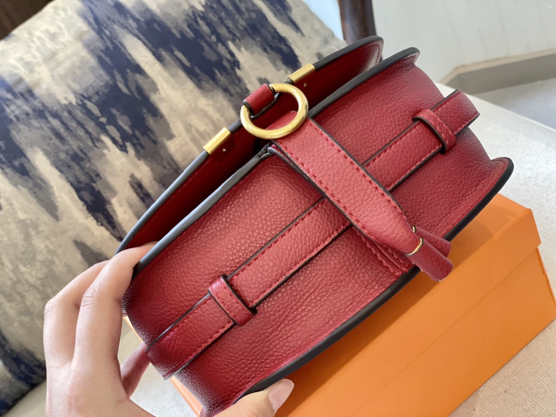 Replica CHLOE'   MARCIE Marcie Small leather shoulder bag with logo engraving