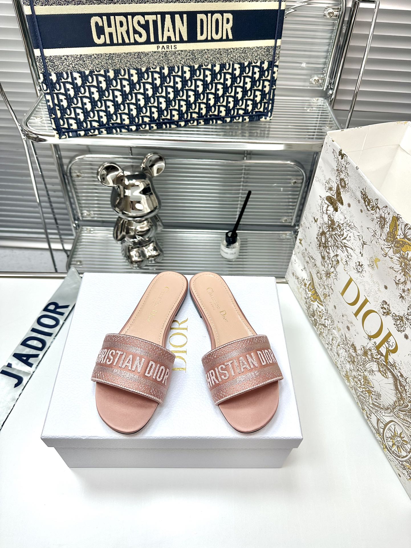 Replica Dior Embroidery collection of flip-flops