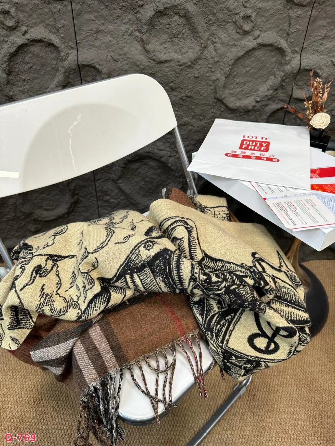 Replica Burberry Check Cashmere Scarf