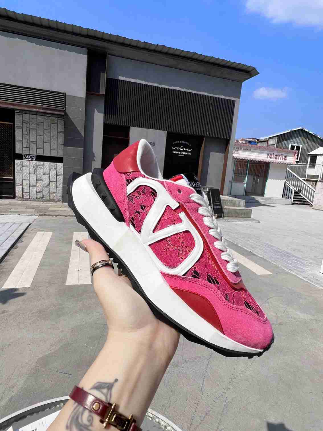 Top Quality Valentino Garvani Sneakers