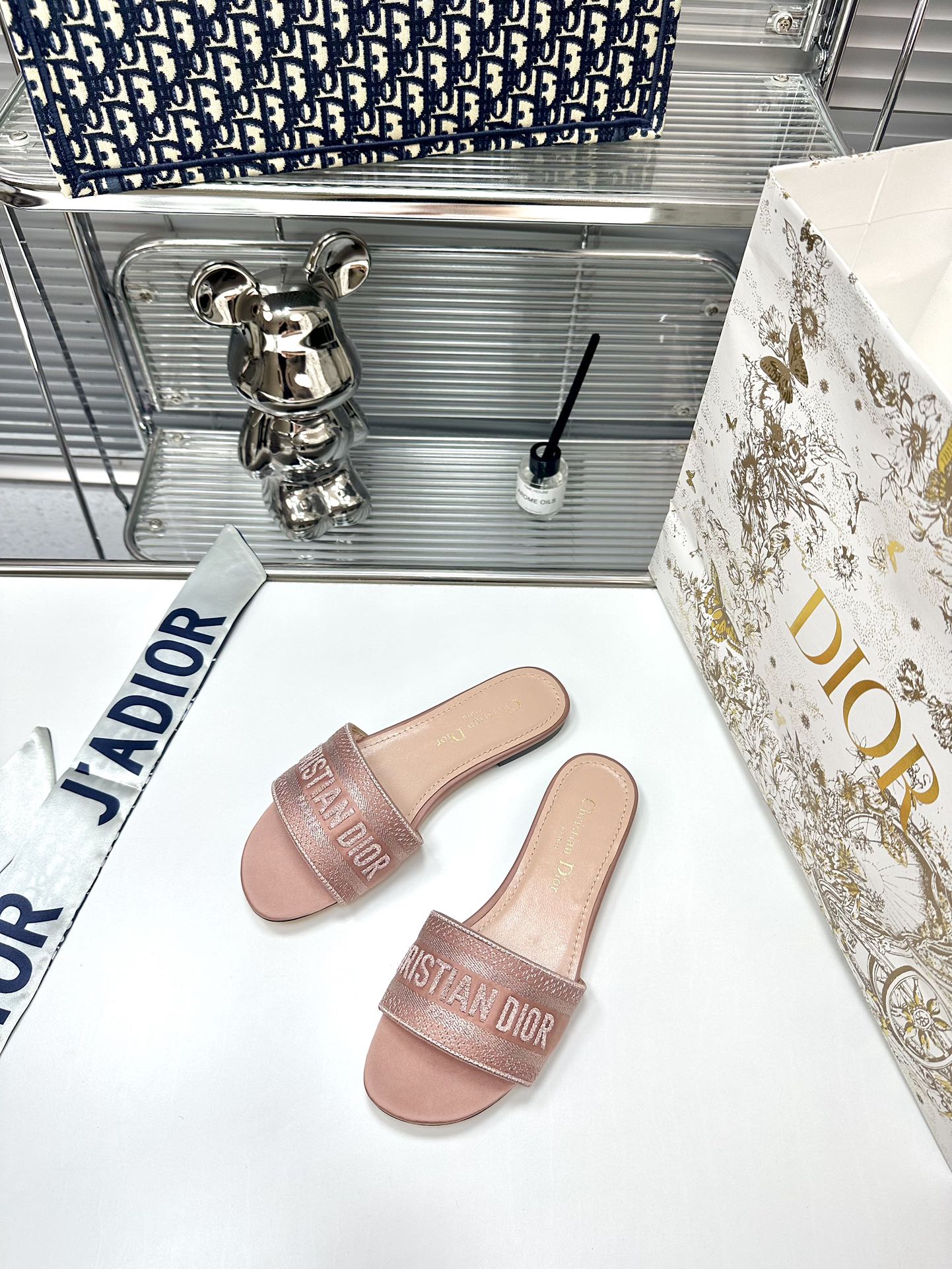 Replica Dior Embroidery collection of flip-flops