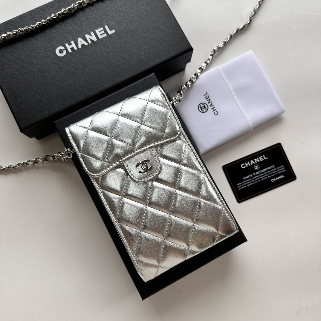 Chanel Mobile phone bag