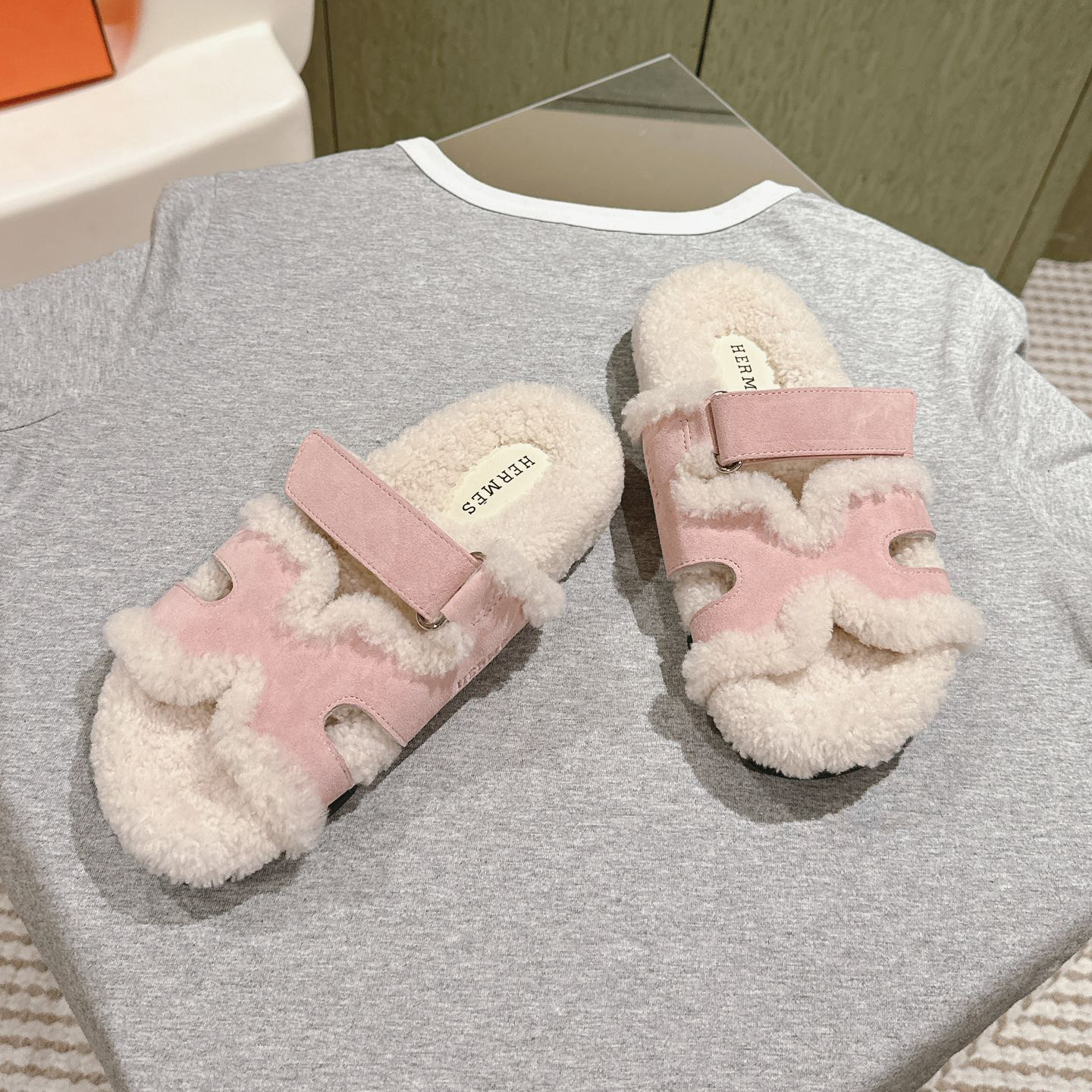 Hermes oran Lamb wool flat bottomed slippers