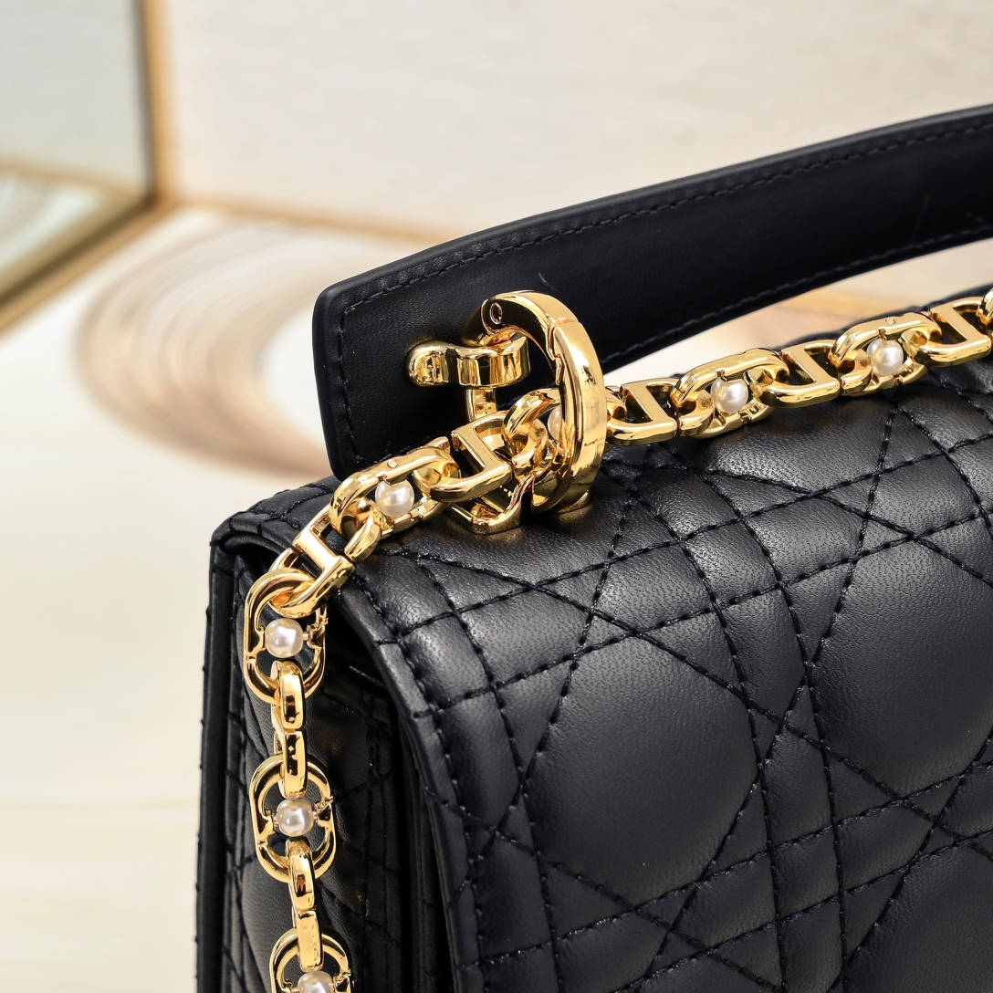 Dior jolie chain handbag