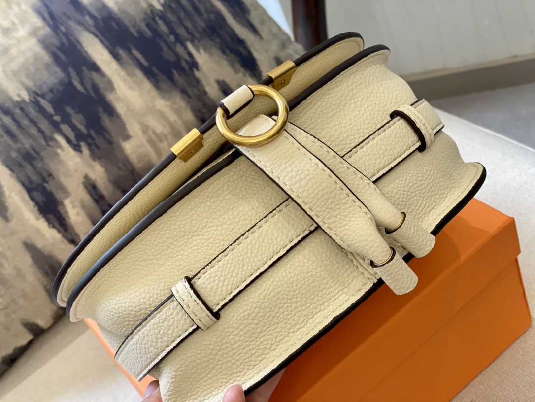 Replica CHLOE'   MARCIE Marcie Small leather shoulder bag with logo engraving