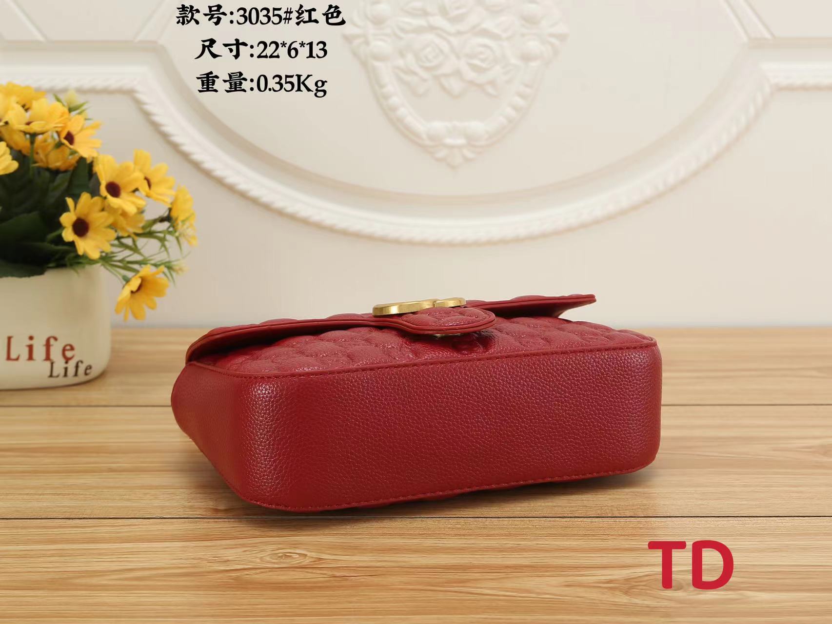 Gucci embossed bag replica