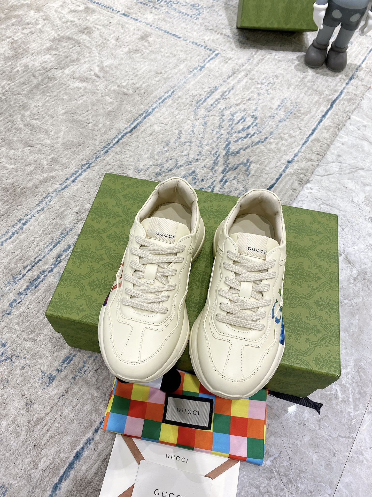 Gucci sneakers
