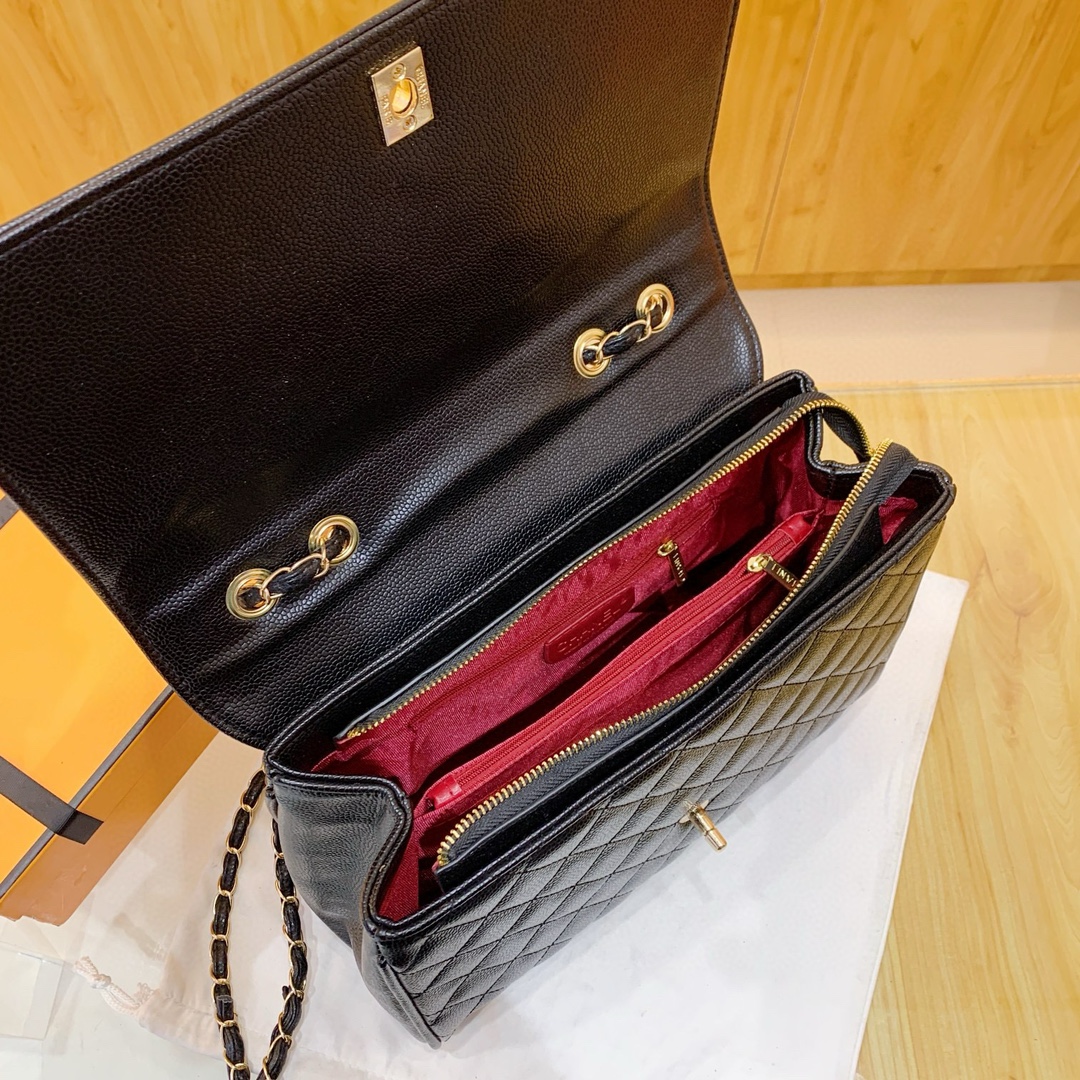 Chanel chain crossbody bag