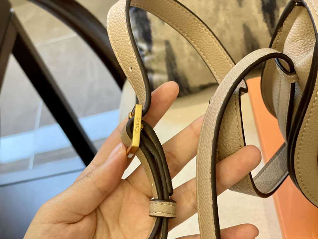 Replica CHLOE'   MARCIE Marcie Small leather shoulder bag with logo engraving